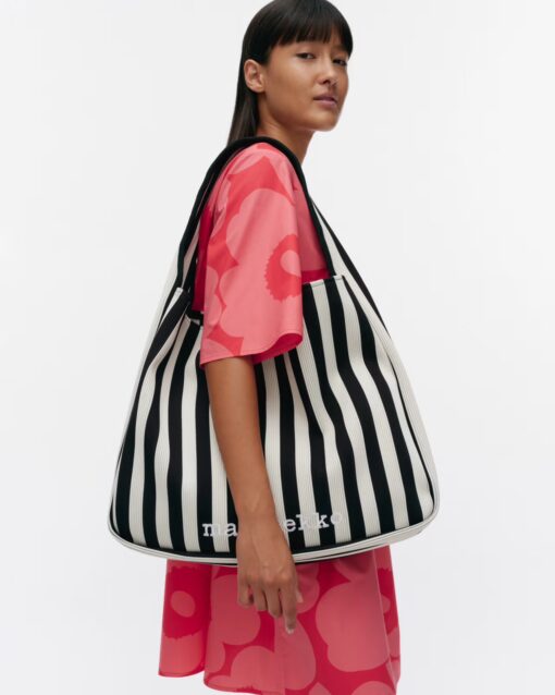 Marimekko Knitted Bag Large Merirosvo Black/White