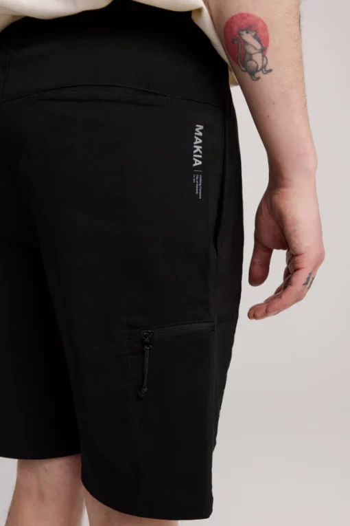 Makia Kasper Shorts Black