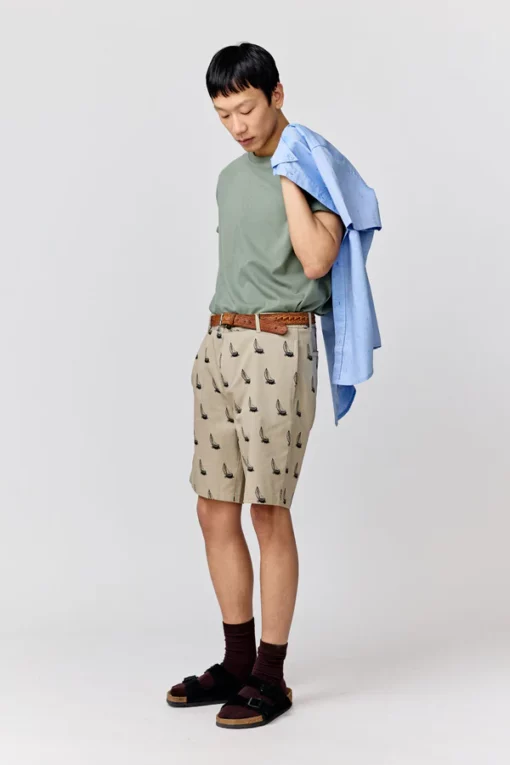 Makia Heeling Shorts Beige
