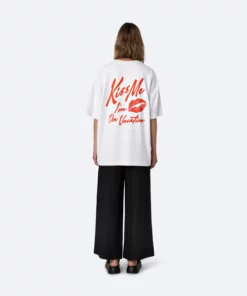 On Vacation Kiss Me T-shirt White