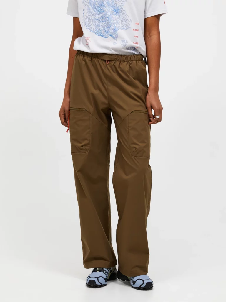Peak Performance Outdoor Cargo Pants Women Meadow Moss