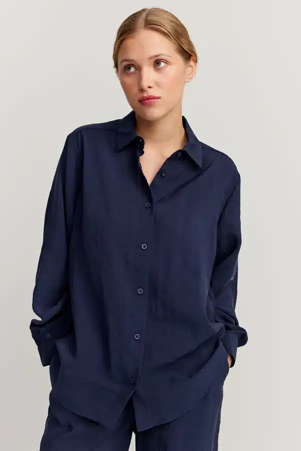 Makia Woman Hilda Shirt Dark Navy
