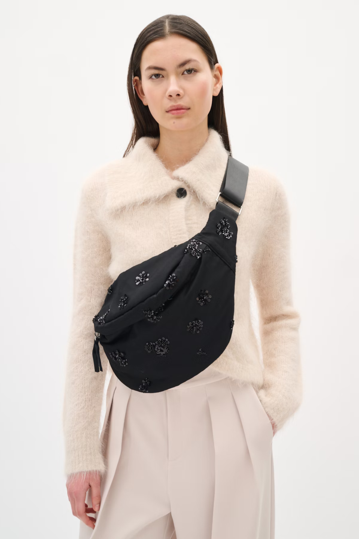 In Wear TAHOIW Bumbag Black In Wear TAHOIW Bumbag Black